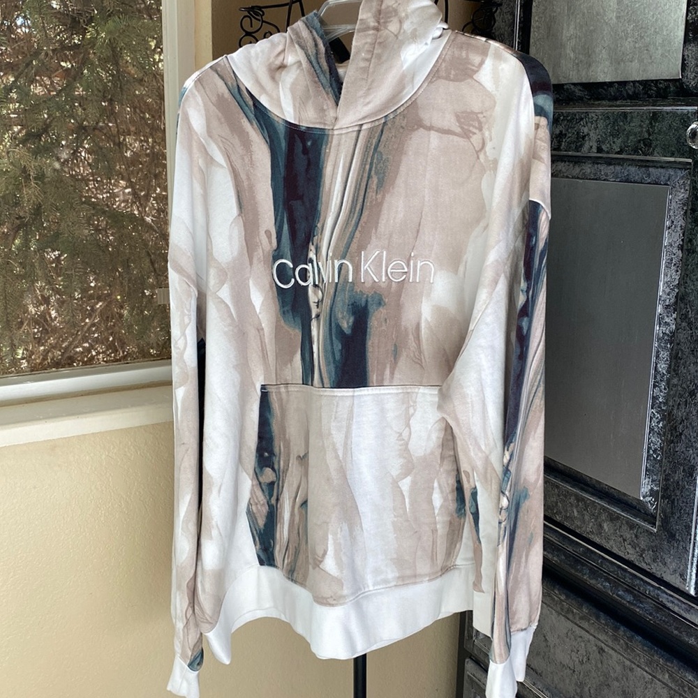 Men’s Calvin Klein NWOT HOODED SWEATSHIRT